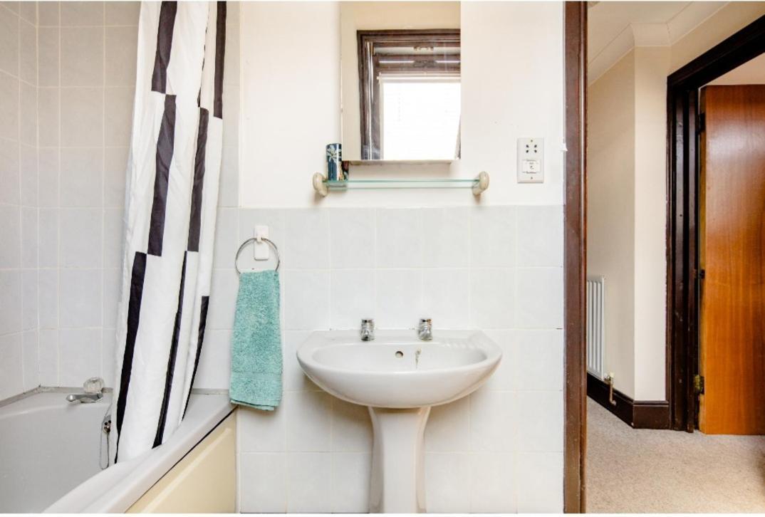 Double Room 2 Mins From Station Belvedere Exterior foto